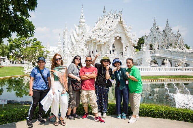 Chiang Mai Chiang Rai Temples Tour with Premium Transfer - Key Points