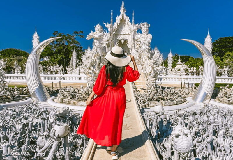 chiang-mai-chiang-rai-white-blue-red-temples-long-neck