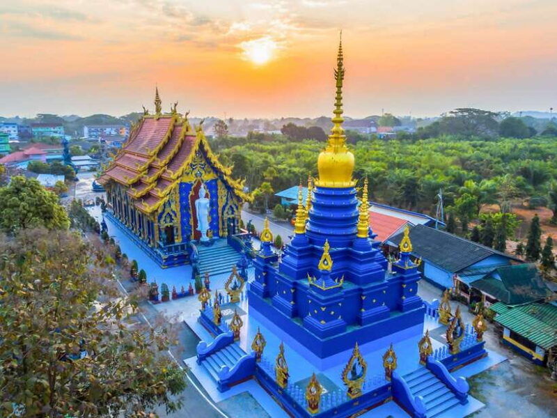 chiang-mai-chiang-rai-white-temple-and-blue-temple-day-tour