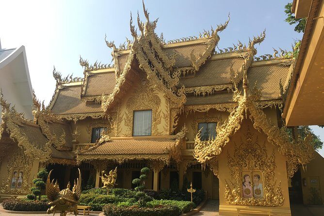 CHIANG MAI-CHIANG RAI: White+Blue Temple+Baan Dam+Golden Triangle - Discovering Chiang Rai’s Temples and Art