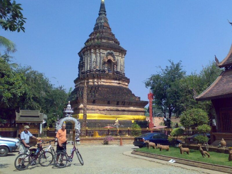 chiang-mai-city-culture-bicycle-ride