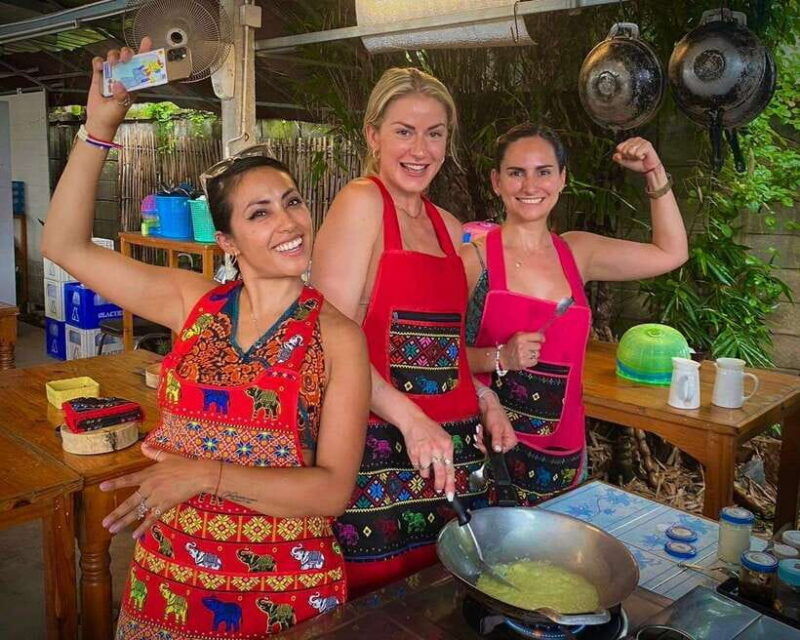 chiang-mai-cooking-class-market-and-thai-herbs-garden-tour