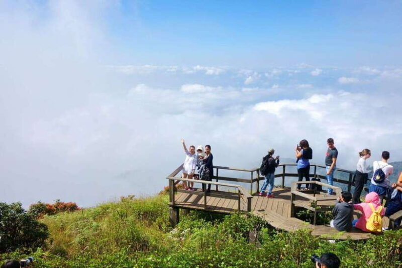 chiang-mai-doi-inthanon-park-tour-kew-mae-pan-trail-hike
