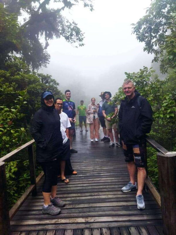 chiang-mai-doi-inthanon-park-waterfall-guided-car-tour