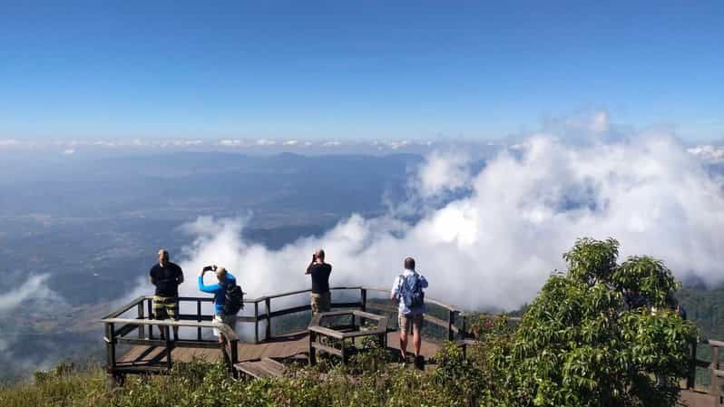 chiang-mai-doi-inthanon-park-with-kew-mae-pan-hike-day-trip