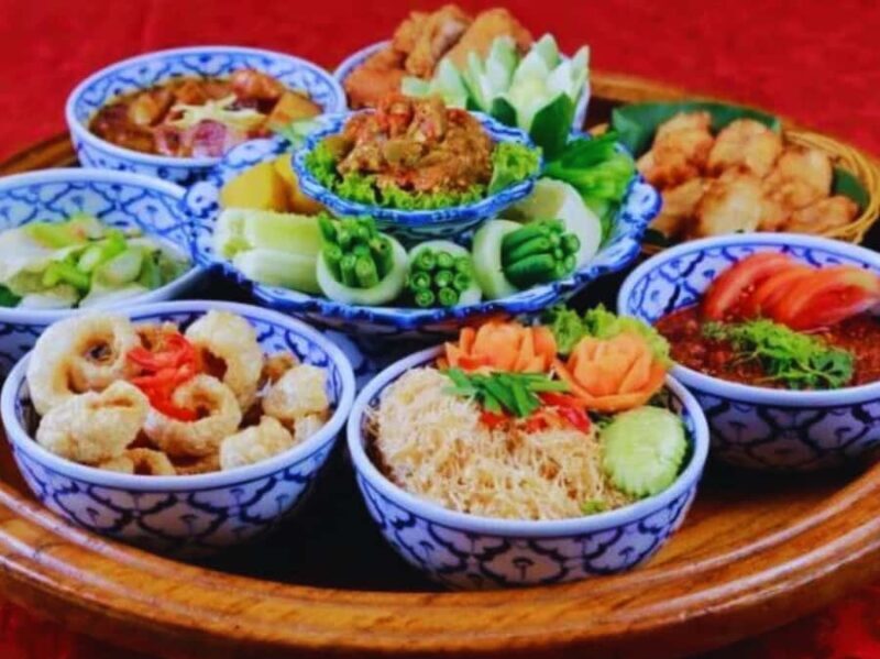 Chiang Mai: Doi Suthep Day Trip with Khantoke Dinner - Exploring the Doi Suthep Day Trip with Khantoke Dinner in Chiang Mai