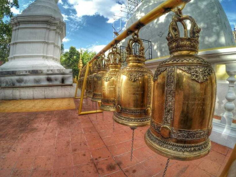 chiang-mai-doi-suthep-temple-and-old-city-walking-tour
