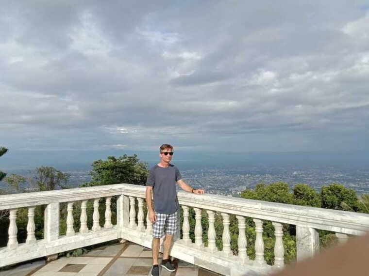 chiang-mai-doi-suthep-temple-wat-pha-lat-hike