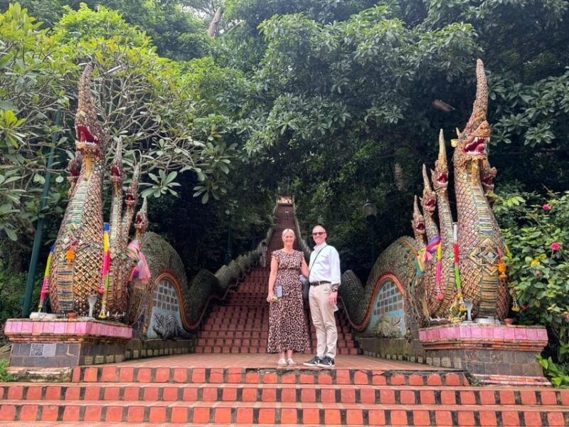chiang-mai-elephant-sanctuary-monk-trail-doi-suthep-tour