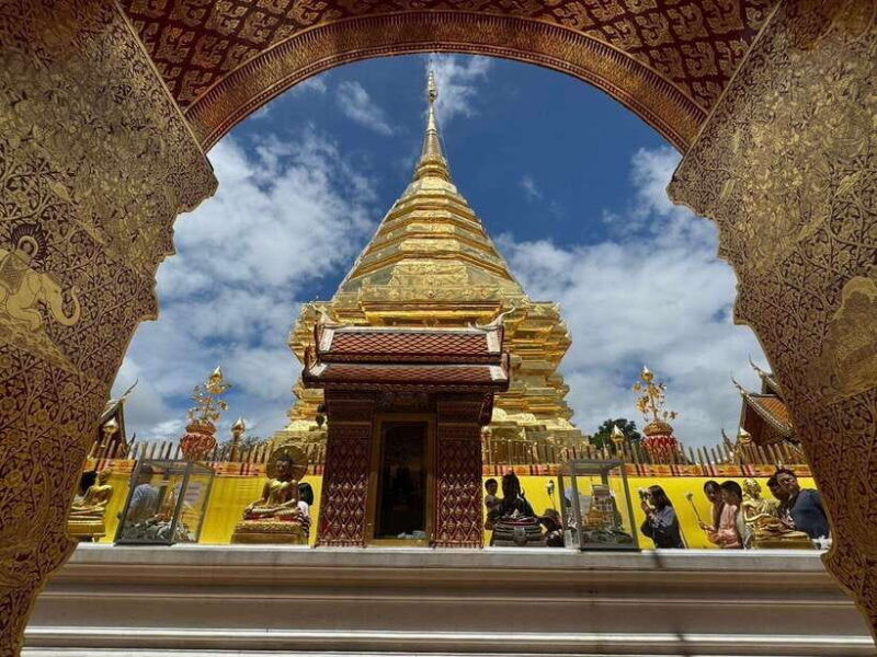 chiang-mai-elephant-sanctuary-monk-trail-doi-suthep-tour