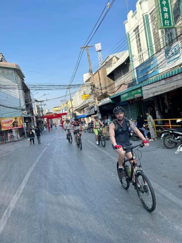 Chiang Mai: Half-Day Private Bicycle Tour with Lunch - What Makes This Tour Stand Out