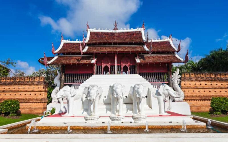 Chiang Mai: Half-Day Private City Tour by Tuk Tuk - Key Points