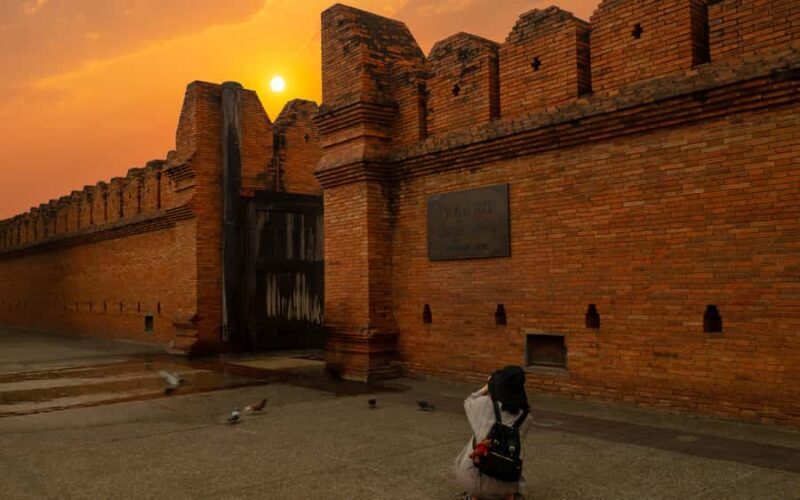 Chiang Mai: Half-Day Private City Tour by Tuk Tuk - Exploring Chiang Mai’s Historic Landmarks