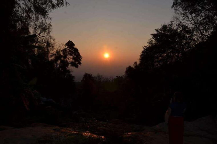 chiang-mai-hike-on-monks-trail-and-doi-suthep-private-tour