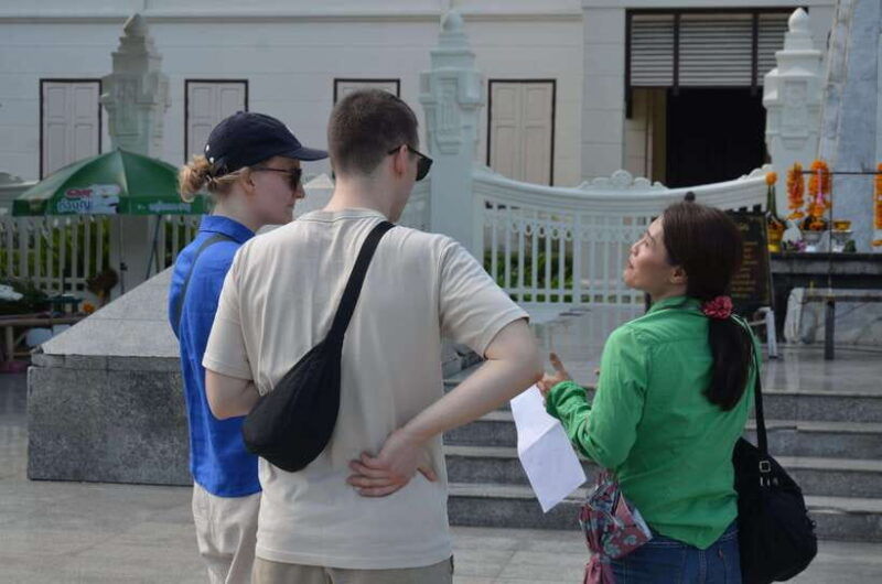 chiang-mai-historic-temples-and-city-guided-walking-tour