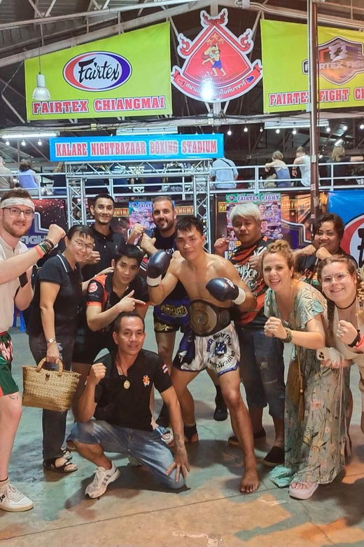 chiang-mai-kalare-night-bazaar-boxing-stadium-muay-thai