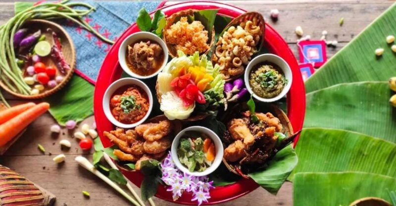 chiang-mai-khantoke-dinner-with-traditional-performance