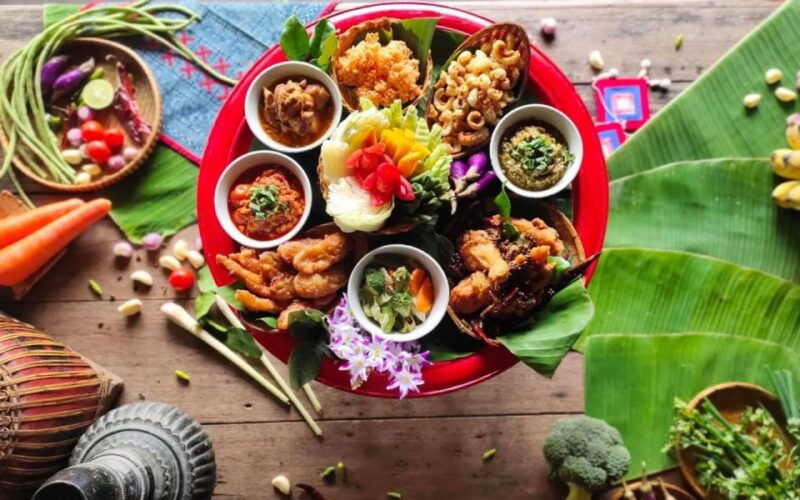 chiang-mai-khantoke-dinner-with-traditional-performance