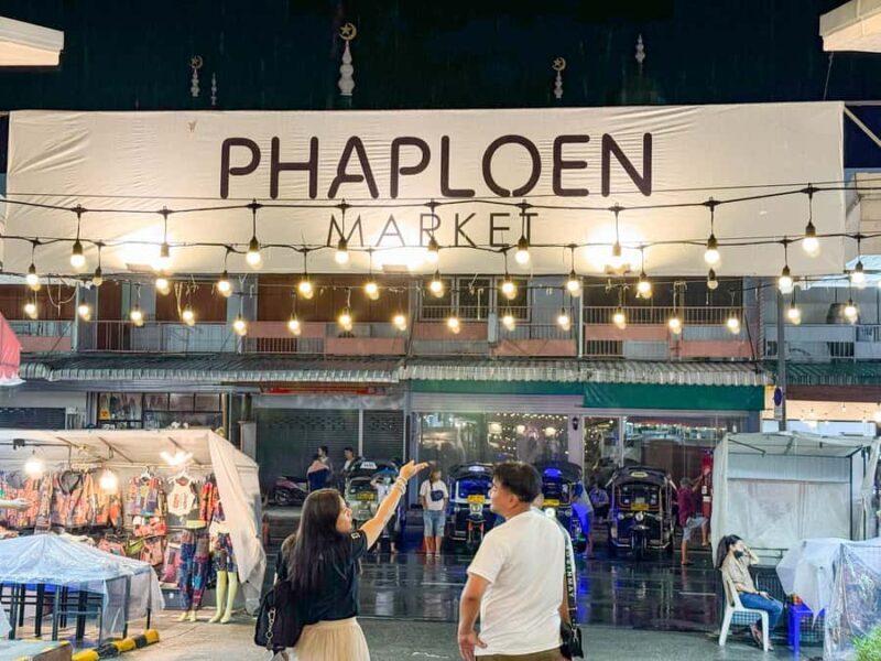 Chiang Mai: Ladyboy Cabaret  Stories, Dinner and Sparkle - FAQs