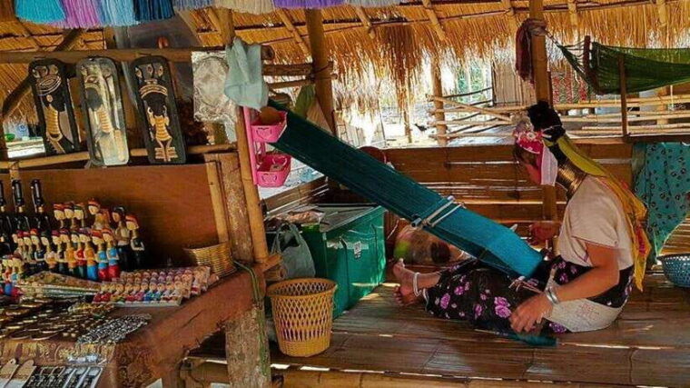 chiang-mai-lalita-cafe-white-blue-big-buddha-temples