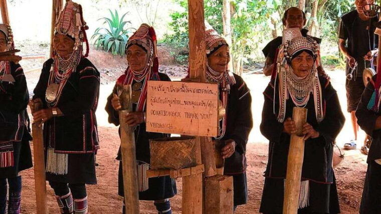 chiang-mai-lalita-cafe-white-blue-big-buddha-temples