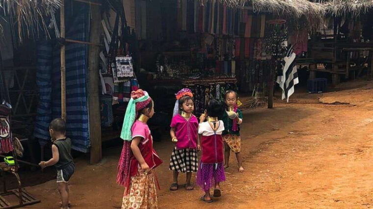 chiang-mai-lalita-cafe-white-blue-big-buddha-temples
