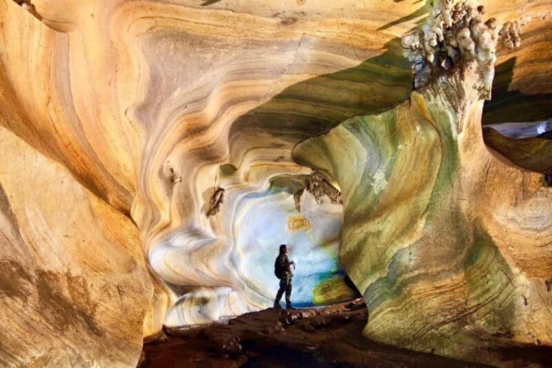 Chiang Mai: Loha Prasat & Mae Sap Cave Guided Day Trip - Journey to Mae Sap Cave