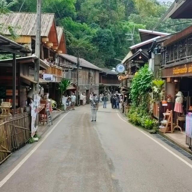 chiang-mai-mae-kampong-village-hot-springs-bor-sang-tour