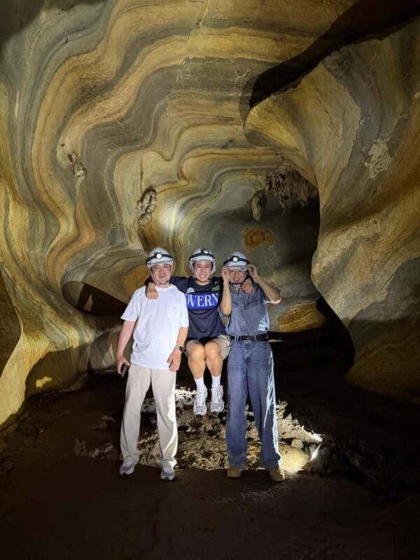 Chiang Mai: Mae Sap Cave and Wat Aranyawas Photo Trip - Coffee Break at Din Cafe