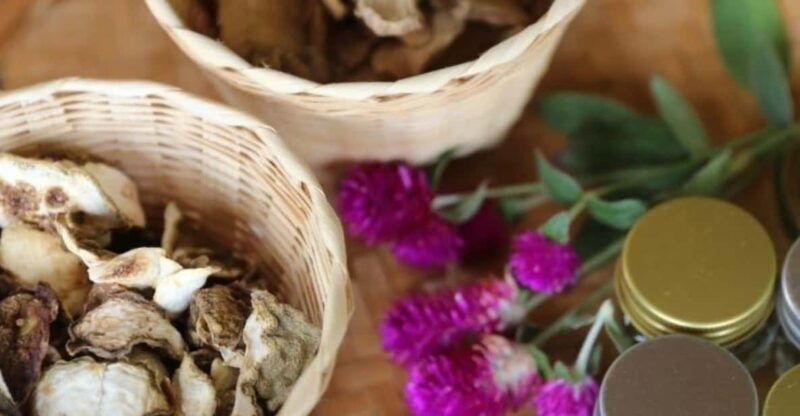 chiang-mai-making-herbal-ball-and-inhaler