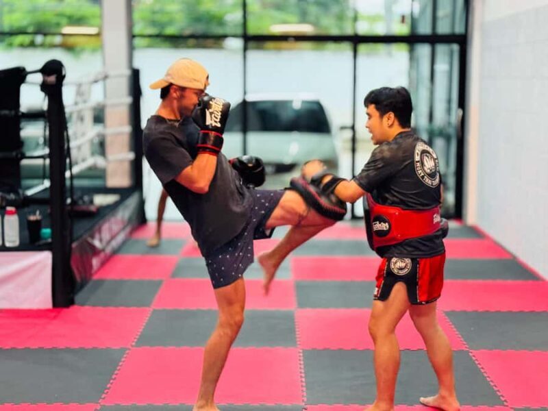 Chiang Mai: Muay Thai Class, Street Food & Show with Pickup - Key Points