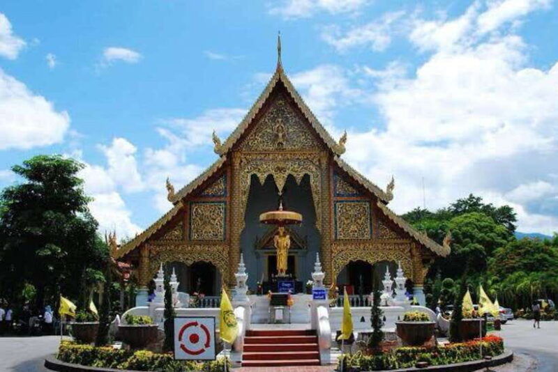 chiang-mai-old-city-local-market-local-food-tour