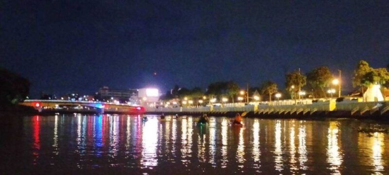 chiang-mai-ping-river-night-kayaking-into-city-center