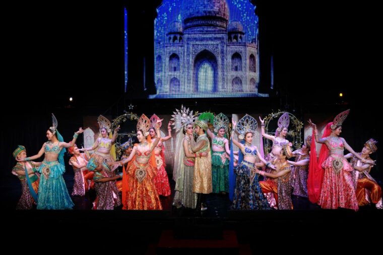 chiang-mai-siam-dragon-cabaret-show-optional-transfer