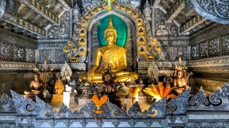 chiang-mai-silver-craftwork-temple-tour-with-monk-meeting