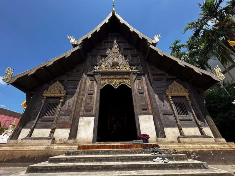 Chiang Mai: Temple And City Walking Tour Part I - Key Points