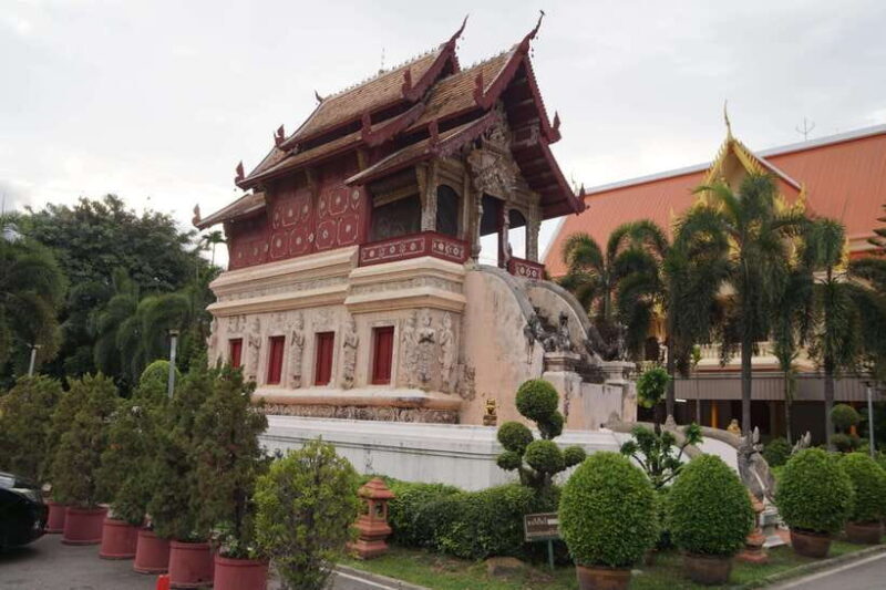 Chiang Mai: Temple And City Walking Tour Part I - Authentic Experiences and Personal Touches