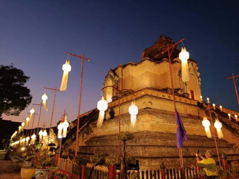 Chiang Mai: Temples & Old City Hidden Gems with local guide - A Deep Dive into the Experience