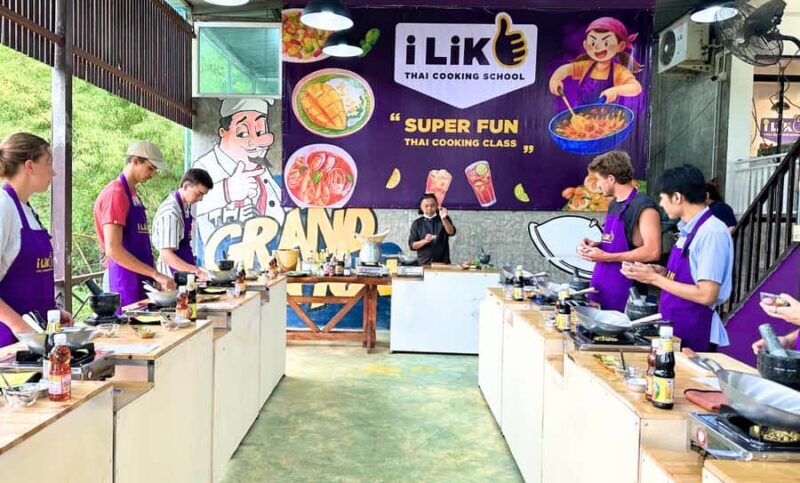 Chiang Mai: Thai Cooking Class at Grand Canyon & Market Tour - A Detailed Look at the Experience
