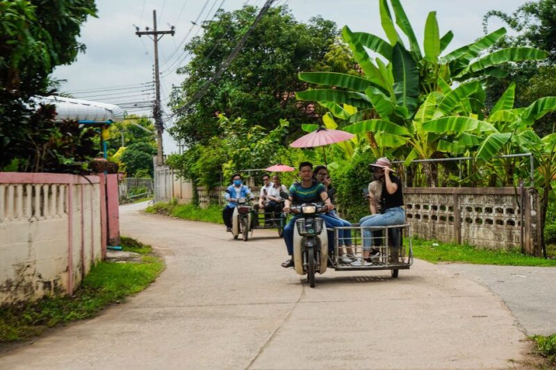 chiang-mai-tour-of-craft-village-at-ban-nam-ton