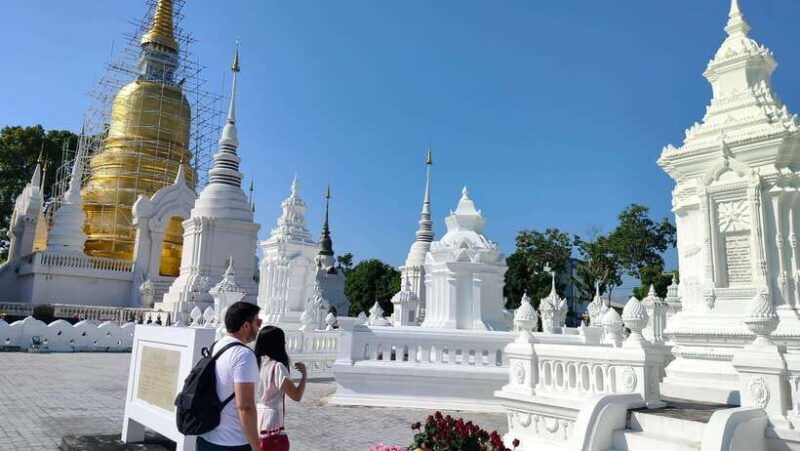 chiang-mai-tuk-tuk-evening-tour-with-temples-street-foods