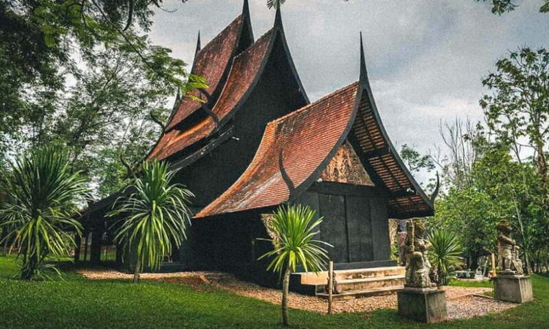 Chiang Mai: White Temple, Blue Temple, and Black House Tour - A Closer Look at the Itinerary