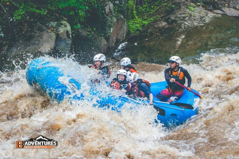chiang-mai-whitewater-rafting-and-waterfall-trekking-tour