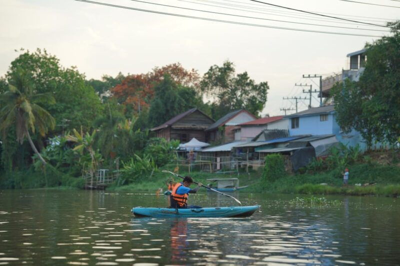 chiang-maiexplore-kayaking-through-mae-ping-river-on-sunset