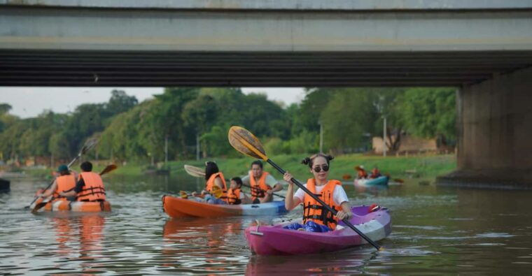 chiang-maiexplore-kayaking-through-mae-ping-river-on-sunset