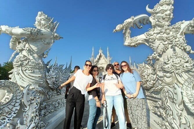 Chiang Rai 7 Incredible Highlights Tour Lunch Included - Tea Tasting at Choui Fong Tea Plantation