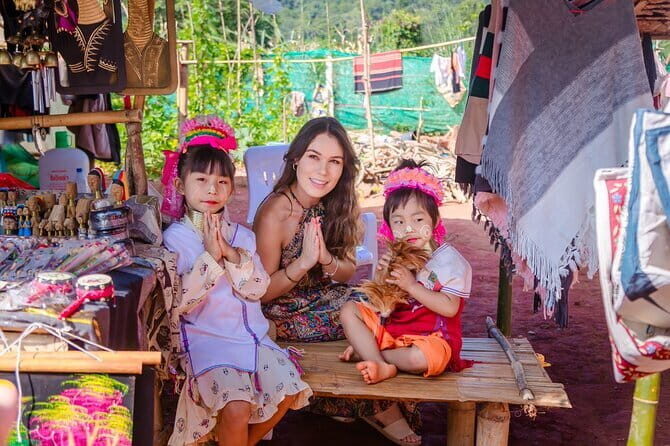 Chiang Rai 7 Incredible Highlights Tour Lunch Included - Exploring the House of Opium