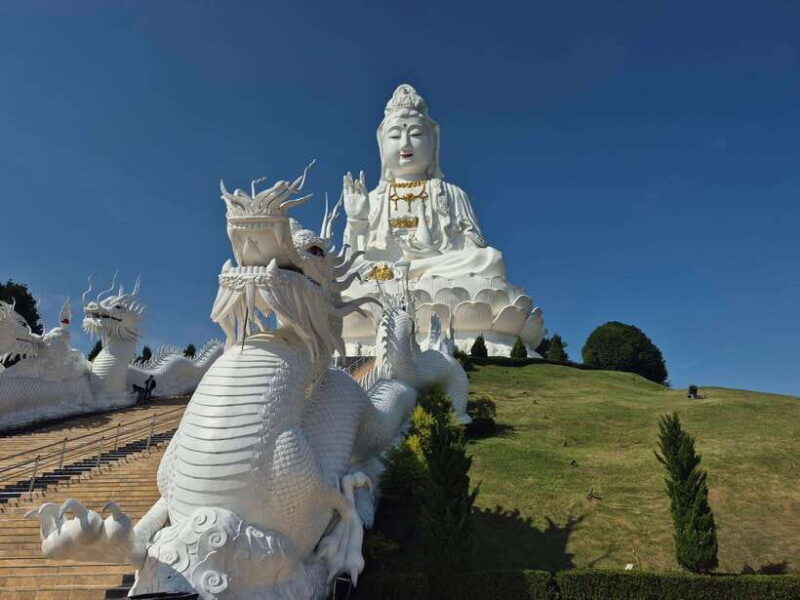 chiang-rai-half-day-temple-tour-in-chiang-rai-8-am-1-pm