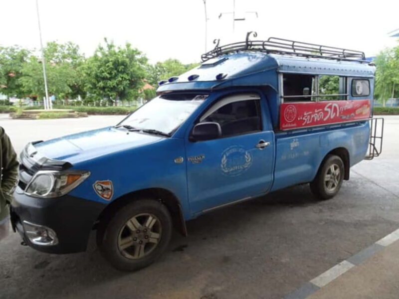 Chiang Rai: Half-Day Tuk-Tuk Temple Tour - The Experience: What to Expect