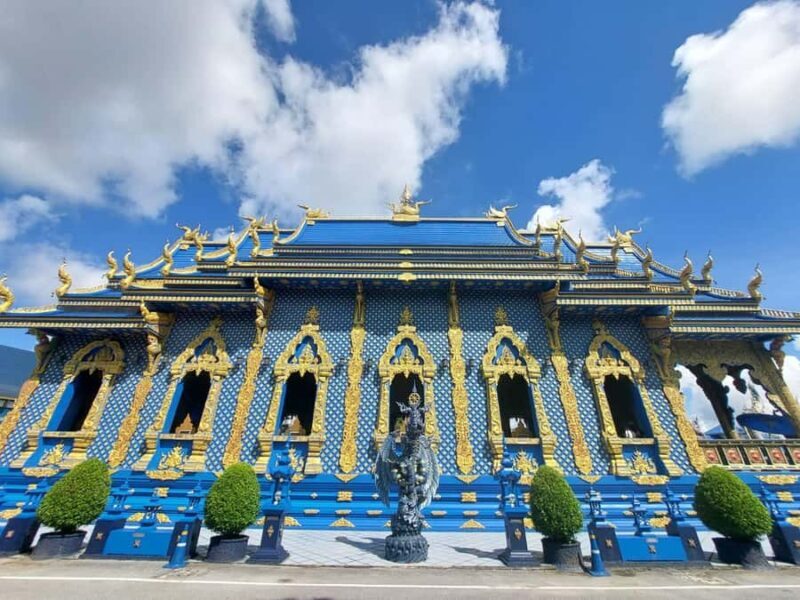 Chiang Rai: White & Blue Temples + Black House Half-Day Tour - Frequently Asked Questions